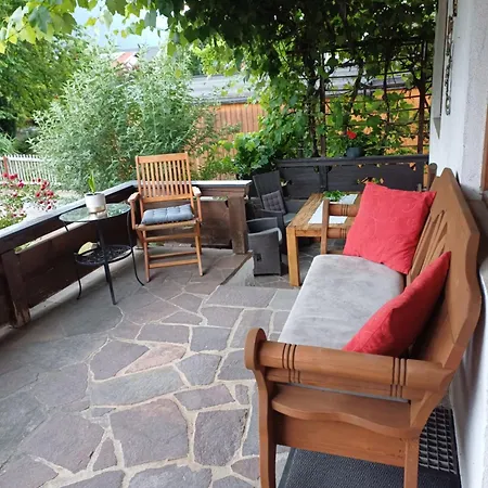 Zur Weinlaube